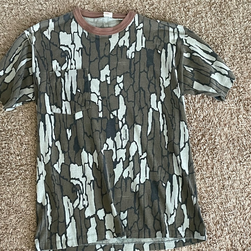 Large vintage Women’s Trebark Camo Shirt